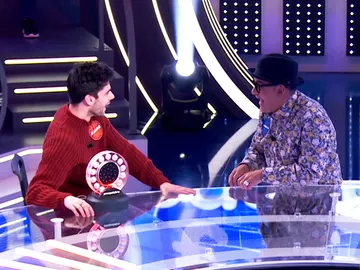 José Corbacho presiona a Álvaro Rico para averiguar el famoso tema de ‘La Pista’ José Corbacho presiona a Álvaro Rico para averiguar el famoso tema de ‘La Pista’