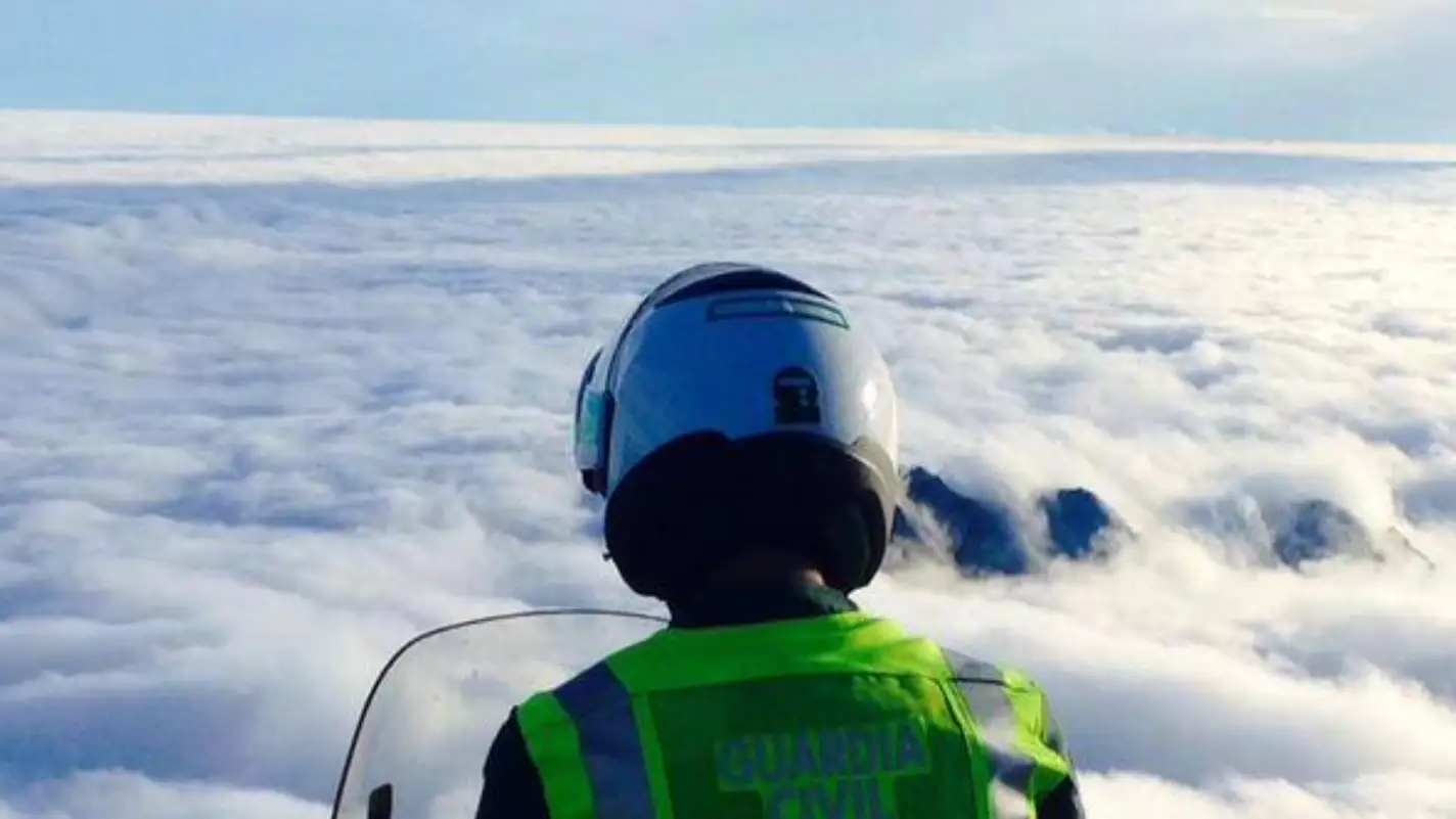 Fallece un agente de la Guardia Civil de Tráfico en acto de servicio en Salamanca Fallece un agente de la Guardia Civil de Tráfico en acto de servicio en Salamanca