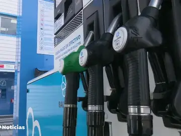 El precio de la gasolina y el gasóleo baja por primera vez desde noviembre El precio de la gasolina y el gasóleo baja por primera vez desde noviembre