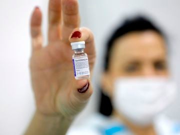 Rusia desarrolla una tecnología que permite "actualizar" vacunas en 2 días para hacerlas eficaces ante las mutaciones 
