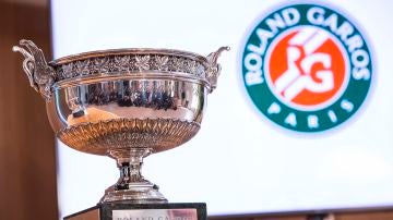 La Copa de los Mosqueteros, el ic&oacute;nico trofeo de Roland Garros