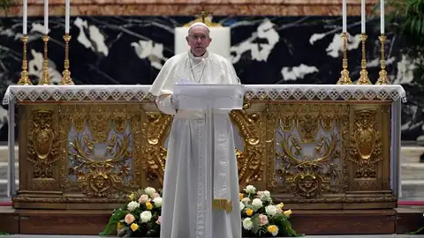 El papa pide a los países que se comprometan a repartir vacunas contra el coronavirus en su discurso de Pascua El papa pide a los países que se comprometan a repartir vacunas contra el coronavirus en su discurso de Pascua