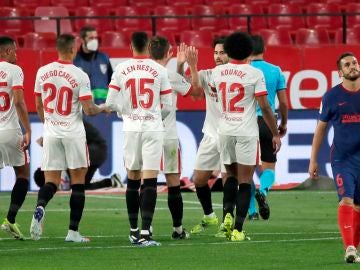 El Atlético de Madrid sucumbe ante el Sevilla en el Pizjuán y pierde comba en la Liga