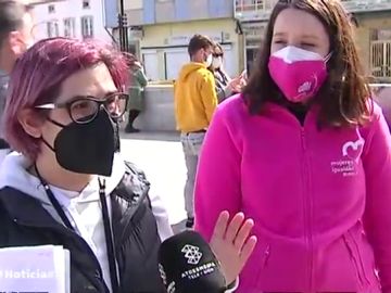 Se manifiestan las mujeres grabadas orinando en las calles de Lugo, cuyos vídeos fueron subidos a webs porno