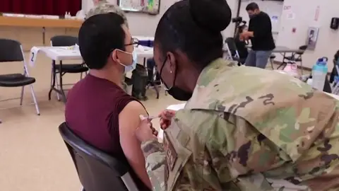 Estados Unidos vacuna a rtimo de récord Estados Unidos vacuna a rtimo de récord