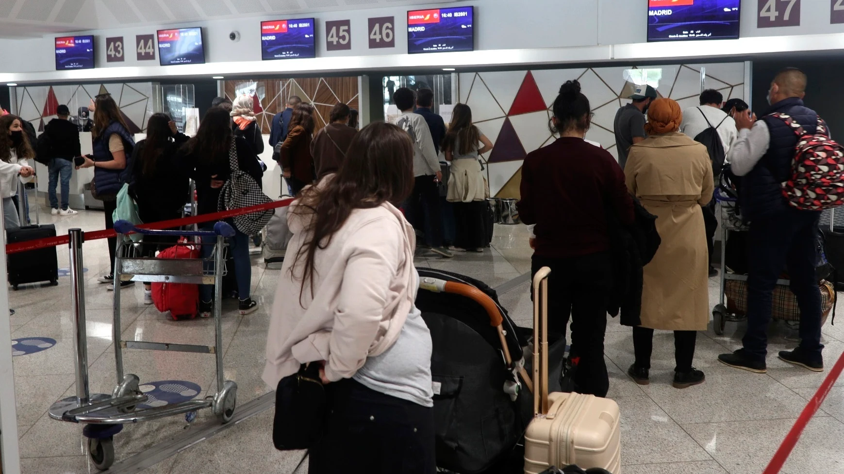 Casi 2.000 espa&ntilde;oles siguen atrapados en Marruecos por el cierre de fronteras con Espa&ntilde;a