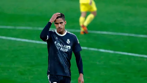 Varane da positivo en coronavirus y se pierde el partido ante el Liverpool y el Clásico Varane da positivo en coronavirus y se pierde el partido ante el Liverpool y el Clásico