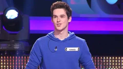 Tomás sorprende con su edad y frustra el ‘Hola, bebé’ de Arturo Valls en ‘¡Ahora caigo!’ Tomás sorprende con su edad y frustra el ‘Hola, bebé’ de Arturo Valls en ‘¡Ahora caigo!’