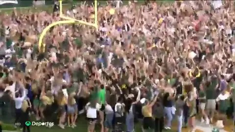 Cientos de aficionados celebran sin mascarilla ni distancia de seguridad el título de Baylor en la NCAA Cientos de aficionados celebran sin mascarilla ni distancia de seguridad el título de Baylor en la NCAA