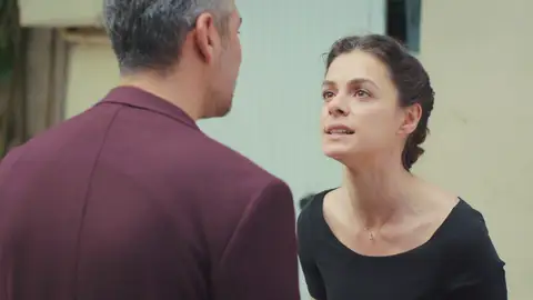 Bahar zanja su relación con Sarp tras ver sus fotos con Sirin: “Me das asco” Bahar zanja su relación con Sarp tras ver sus fotos con Sirin: “Me das asco”