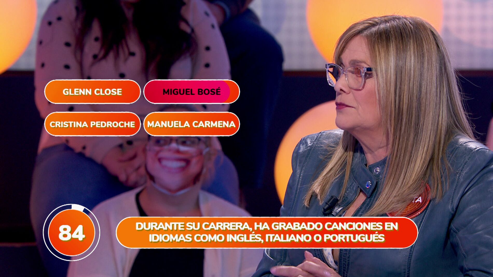 La insistencia de Marta Valverde y su fallo con Miguel Bosé desatan las risas en ‘Una de Cuatro’