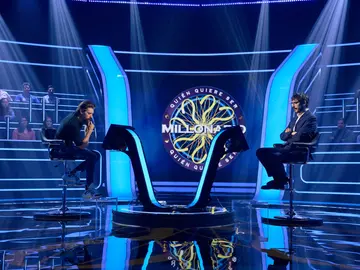 Ponte a prueba con las mismas preguntas que Mario Vaquerizo, Aitana Sánchez Gijón y Adrián Lastra en '¿Quién quiere ser millonario?' Ponte a prueba con las mismas preguntas que Mario Vaquerizo, Aitana Sánchez Gijón y Adrián Lastra en '¿Quién quiere ser millonario?'