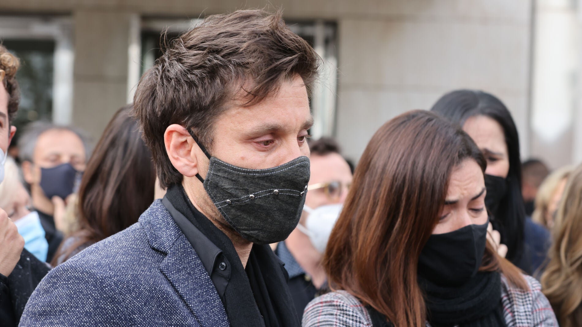 Javián y Geno en el funeral de Álex Casademunt 