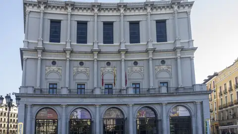 El Teatro Real estrena 'Peter Grimes' tras los casos de coronavirus entre el elenco El Teatro Real estrena 'Peter Grimes' tras los casos de coronavirus entre el elenco