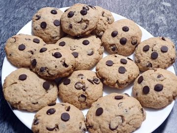 Galletas rellenas de crema de cacao