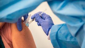 El WiZink Center comienza la vacunación masiva contra el coronavirus, con más de 4.000 inoculaciones diarias