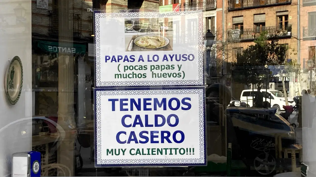 "Pocas papas y muchos huevos", así es el plato de un hostelero en homenaje a Isabel Díaz Ayuso "Pocas papas y muchos huevos", así es el plato de un hostelero en homenaje a Isabel Díaz Ayuso