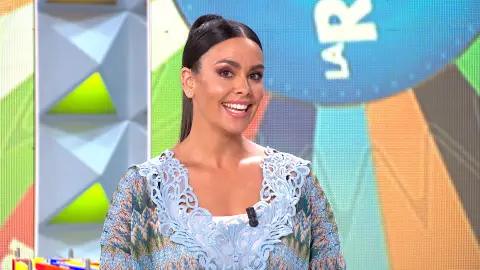Cristina Pedroche conquista 'La ruleta de la suerte' con 'Love Island': "Os vais a enamorar" Cristina Pedroche conquista 'La ruleta de la suerte' con 'Love Island': "Os vais a enamorar"