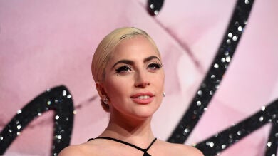 La imagen de Lady Gaga vestida de novia en el rodaje de 'House of Gucci'