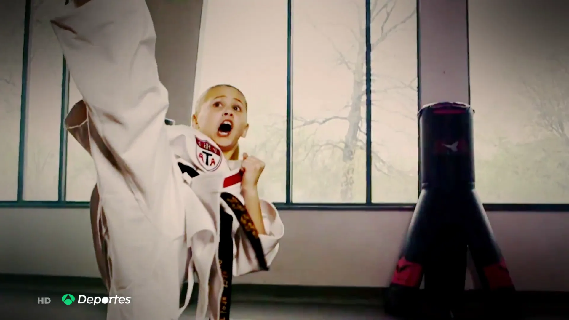Channah, la joven 11 veces campeona del mundo de taekwondo que lucha contra el bullying Channah, la joven 11 veces campeona del mundo de taekwondo que lucha contra el bullying