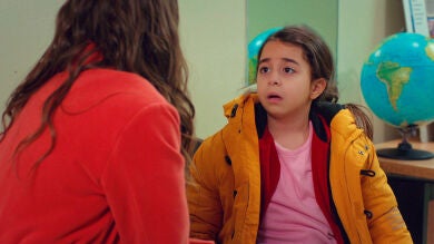 La petición de Öykü hace que Candan se replantee su inminente boda