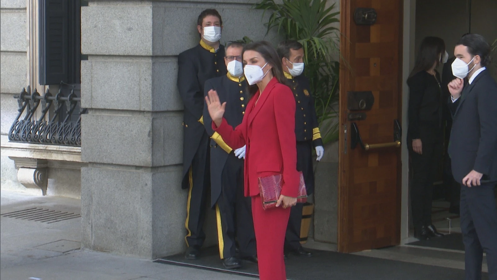 La Reina Letizia a su llegada al Congreso