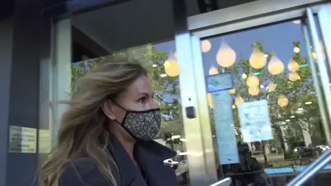 Lara Dibildos, ante los rumores que la relacionan con Iker Casillas Lara Dibildos, ante los rumores que la relacionan con Iker Casillas