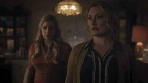 'Riverdale' 'Riverdale'