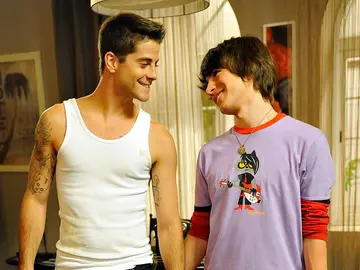 Luis Fernández y Mario Marzo como Culebra y Lucas en 'Los Protegidos' Luis Fernández y Mario Marzo como Culebra y Lucas en 'Los Protegidos'