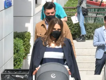 Paula Echevarría y Miguel Torres con su hijo Paula Echevarría y Miguel Torres con su hijo