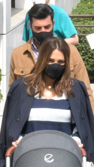 Paula Echevarría y Miguel Torres con su hijo