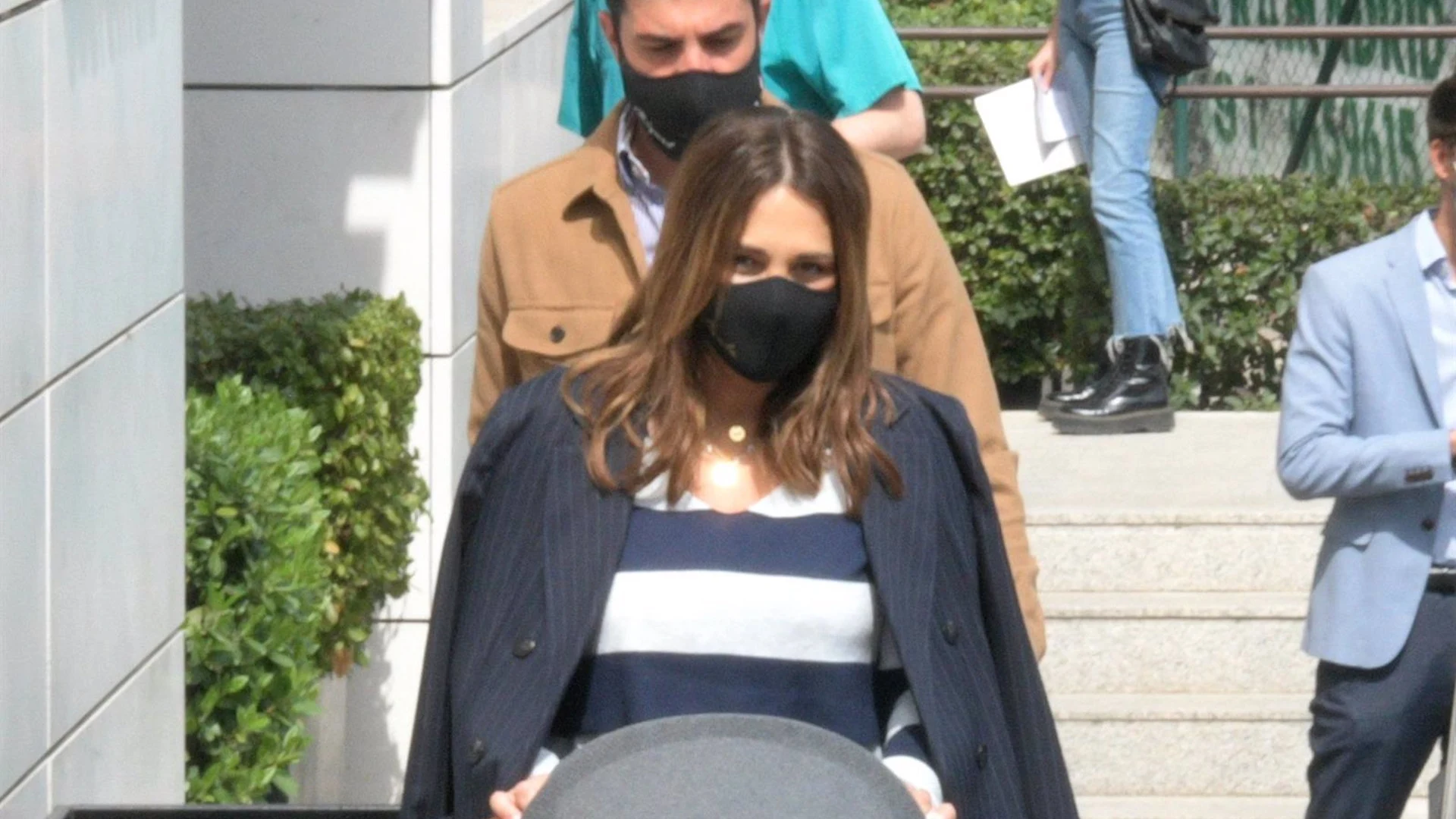 Paula Echevarría y Miguel Torres con su hijo