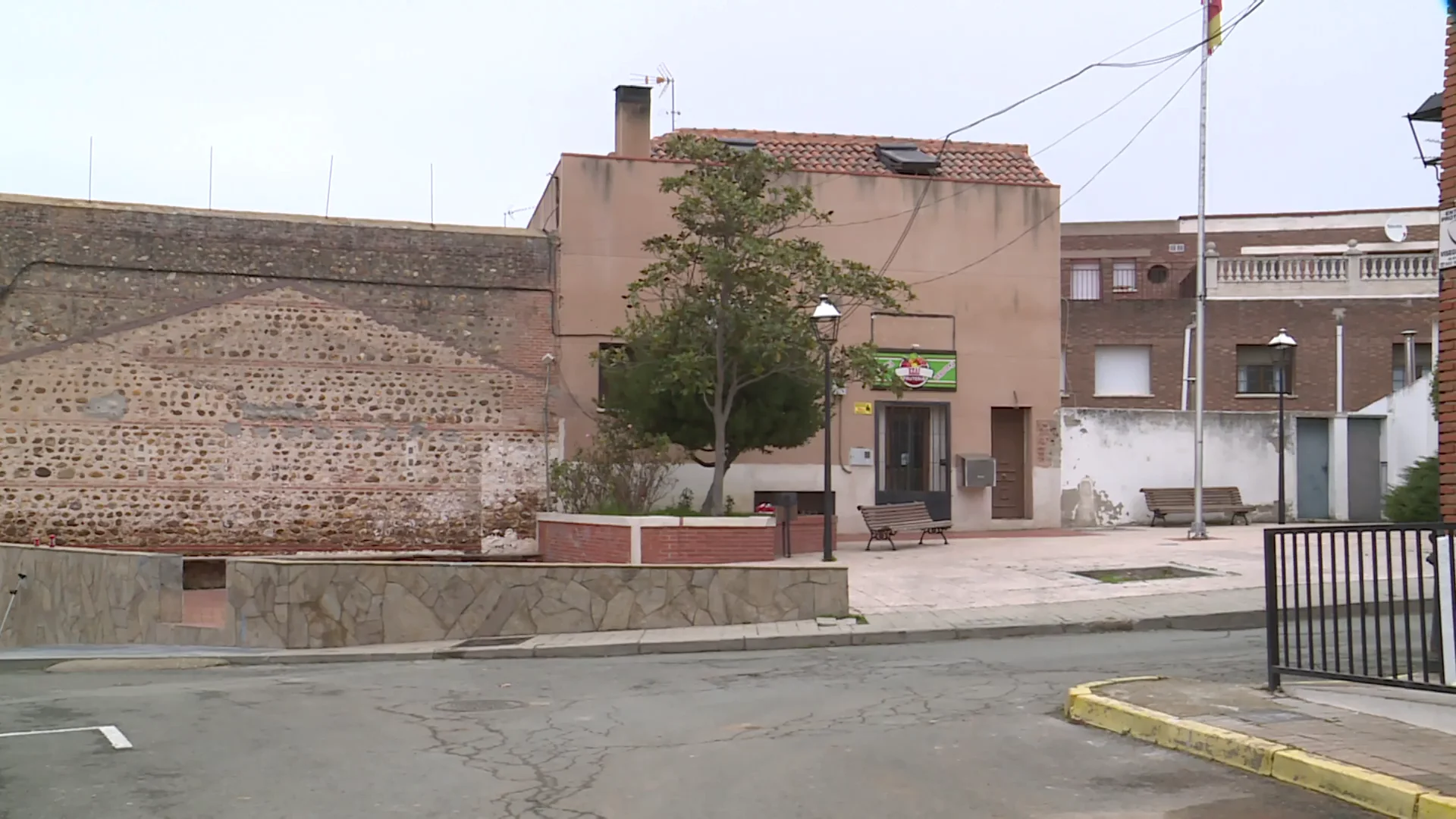 Detienen al frutero de un pueblo de Madrid por abusos sexuales a varios menores