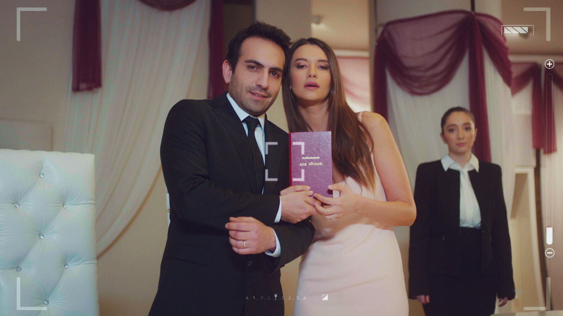 "&iquest;Quieres casarte conmigo?", la sorprendente petici&oacute;n de Candan a Demir