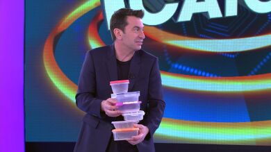 Arturo farda de que Enriqueta le da tuppers con comida… ¡pero se lleva una sorpresa!