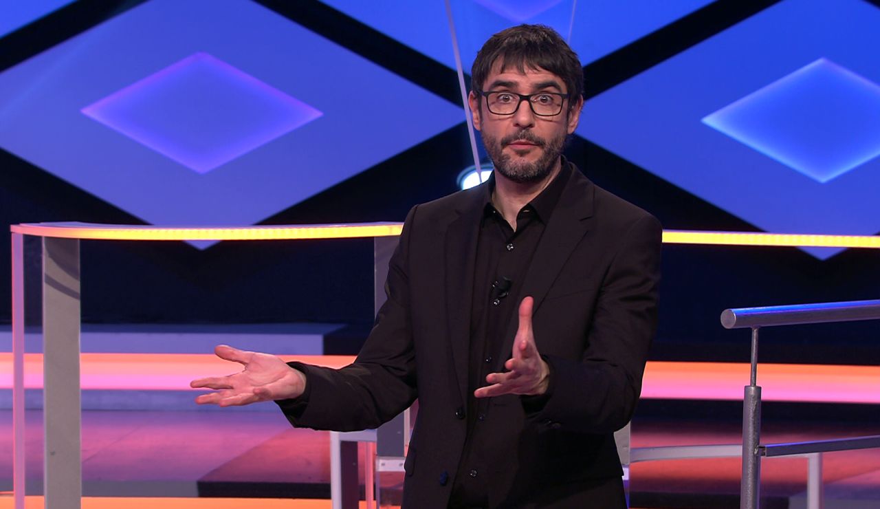 Juanra Bonet reivindica la labor de todas las compositoras tras la tercera bomba de ‘Los cerosesenta’ Juanra Bonet reivindica la labor de todas las compositoras tras la tercera bomba de ‘Los cerosesenta’
