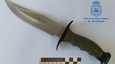 Detenido un chico de 16 años tras amenazar con un cuchillo a un compañero de clase