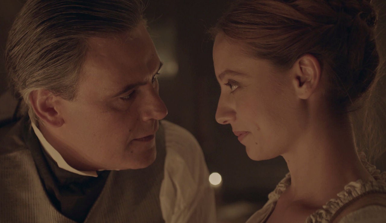 La cocina crea un momento mágico entre Diego y Clara: “Tal vez solo se trate de dejarse llevar”