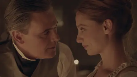 La cocina crea un momento mágico entre Diego y Clara: “Tal vez solo se trate de dejarse llevar” La cocina crea un momento mágico entre Diego y Clara: “Tal vez solo se trate de dejarse llevar”