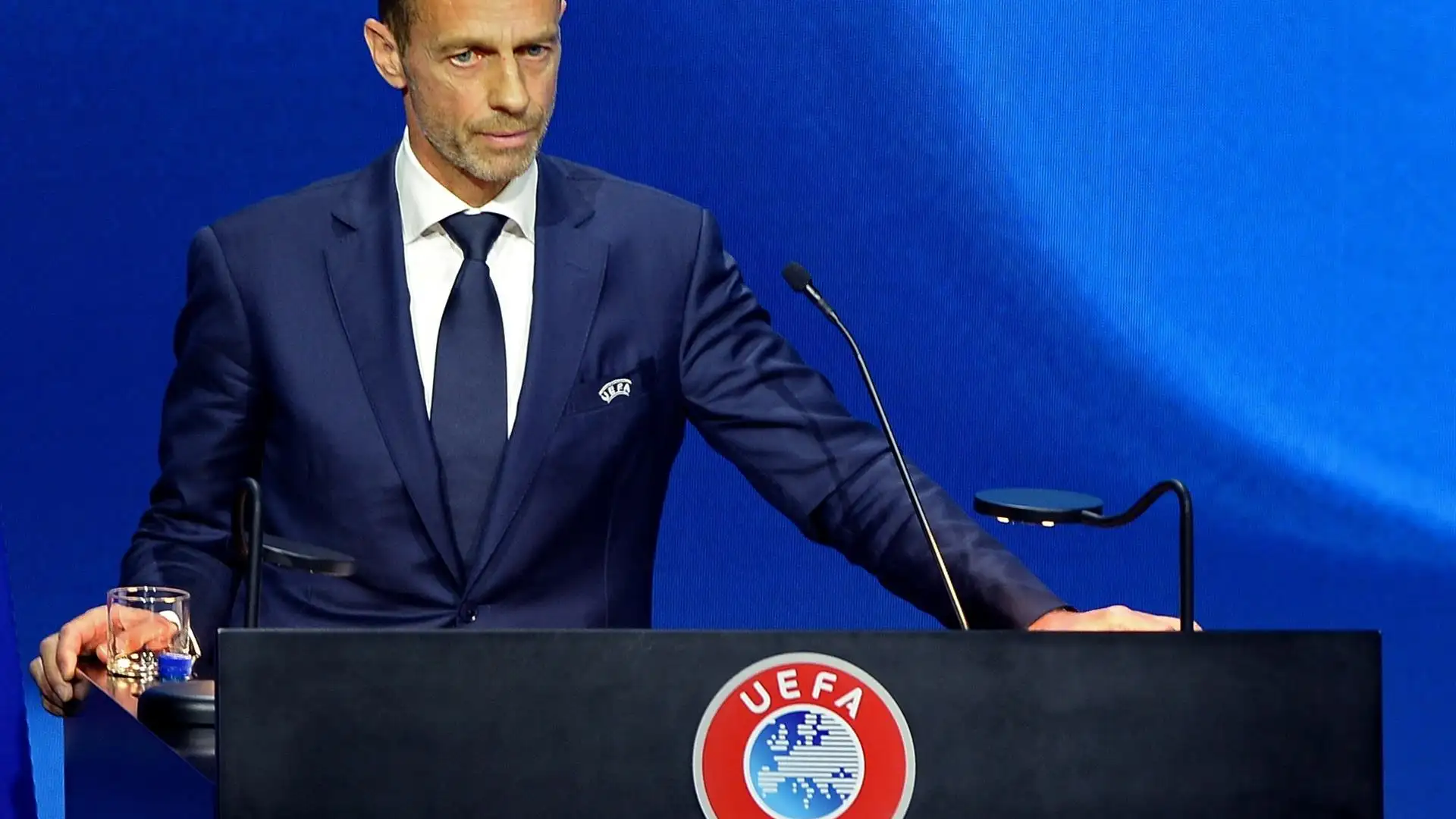 Ceferin amenaza al Real Madrid con echarle de la Champions: "Hay una posibilidad de que no se juegue contra el Chelsea" Ceferin amenaza al Real Madrid con echarle de la Champions: "Hay una posibilidad de que no se juegue contra el Chelsea"