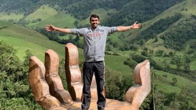 Deportes Antena 3 (22-04-21) Asesinan a un exjugador de la selección de hockey de Colombia que intentó evitar la violación de su novia Deportes Antena 3 (22-04-21) Asesinan a un exjugador de la selección de hockey de Colombia que intentó evitar la violación de su novia