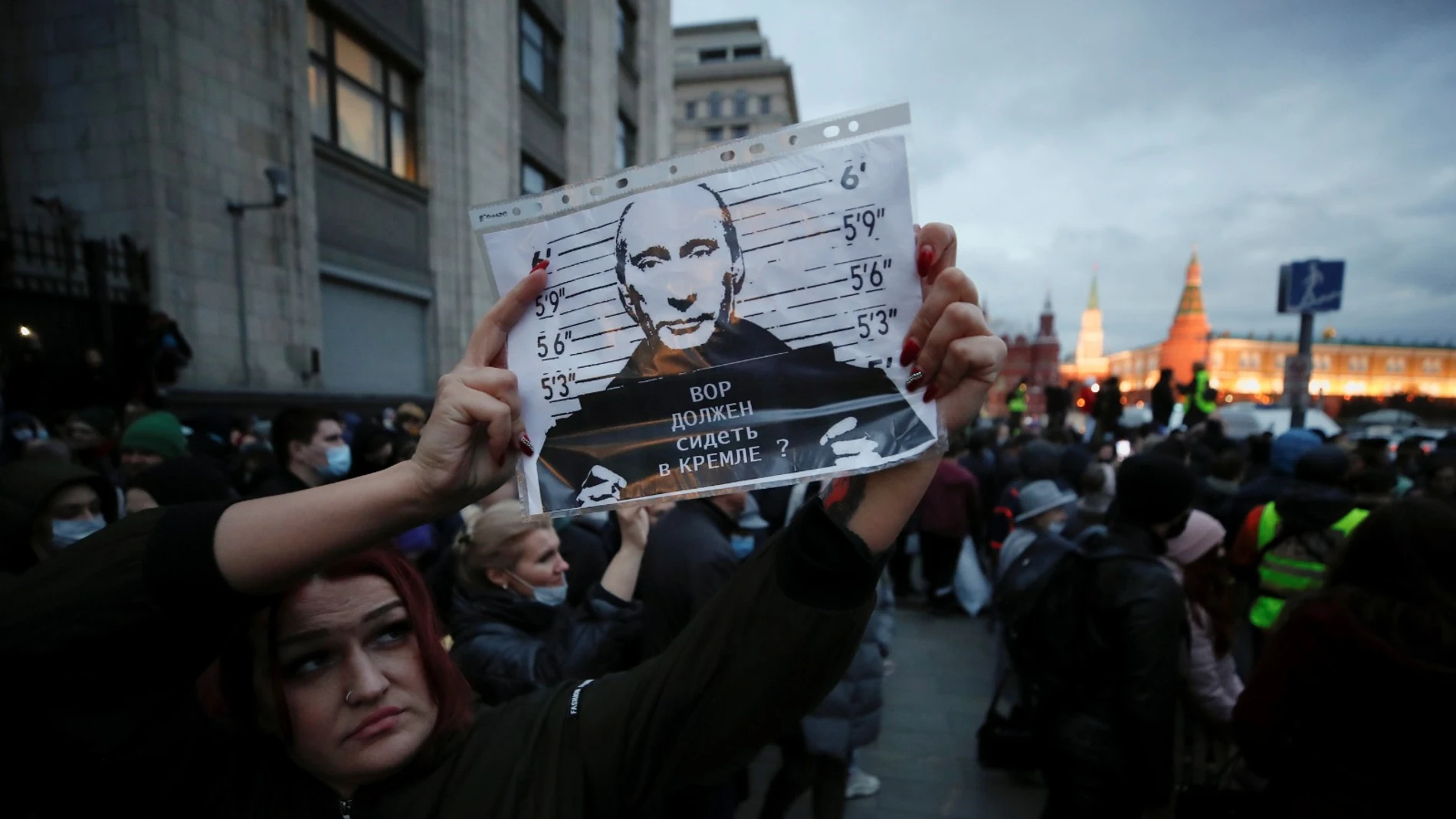Miles de personas protestan contra Putin y reclaman la liberación Navalni en Rusia
