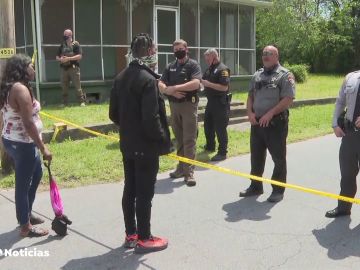 Un policía mata a un hombre negro de 40 años, padre de 10 hijos, durante un registro en Carolina del Norte 