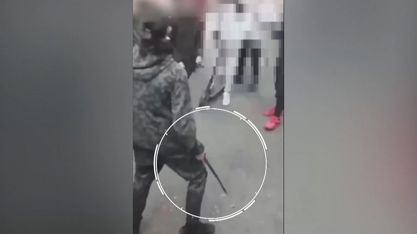 Porra extensible utilizada en una pelea entre menores en Barcelona. Porra extensible utilizada en una pelea entre menores en Barcelona.