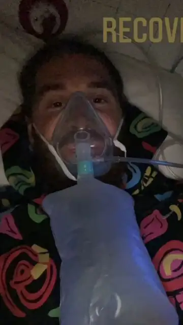 Sergio Ramos, recibiendo oxígeno