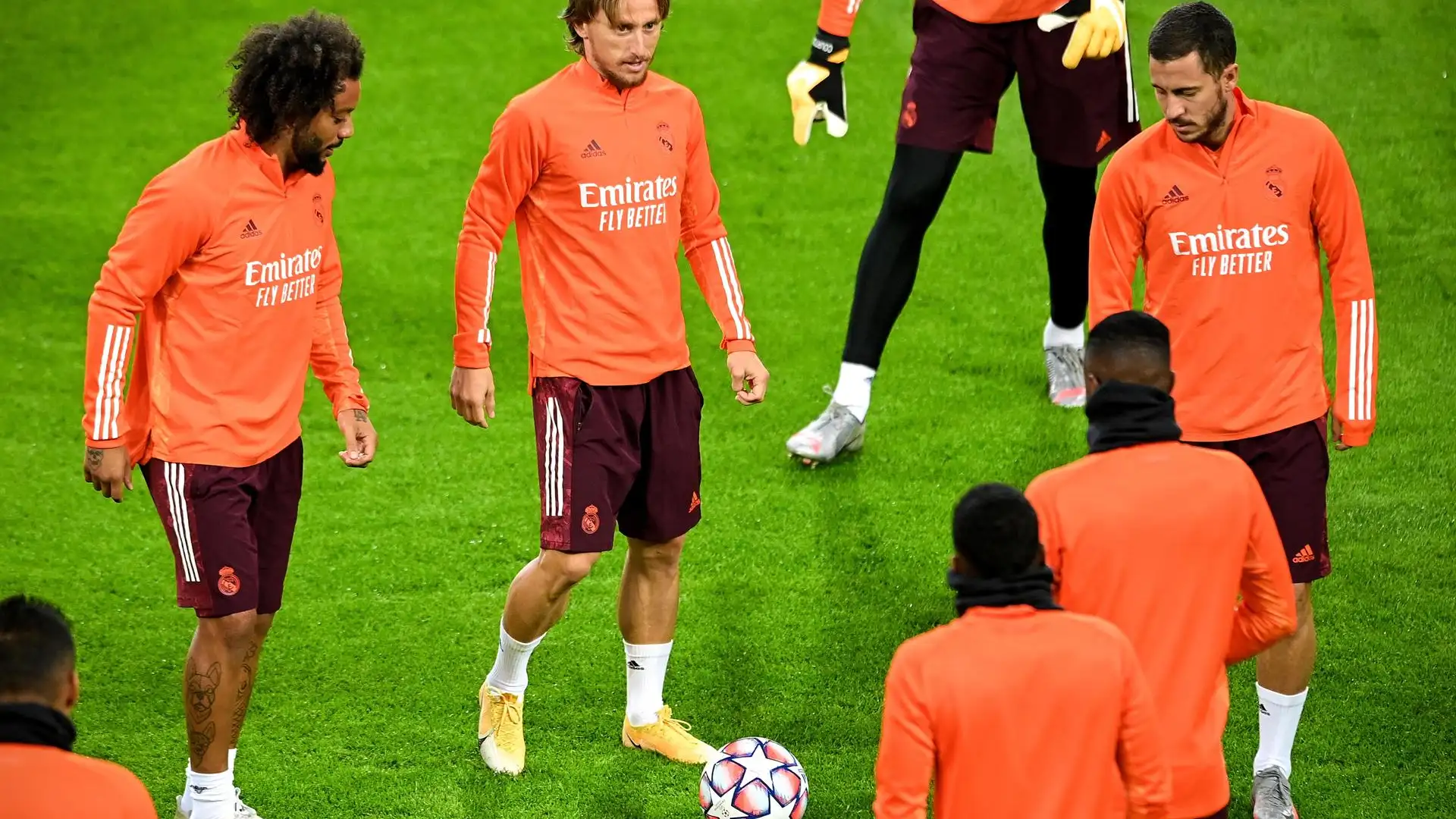 La UEFA no expulsa al Real Madrid de la Champions League y jugar&aacute; las semifinales contra el Chelsea