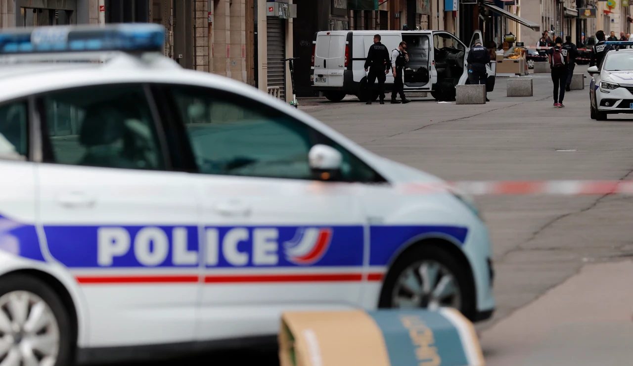 Un coche de la policía francesa en una foto de archivo