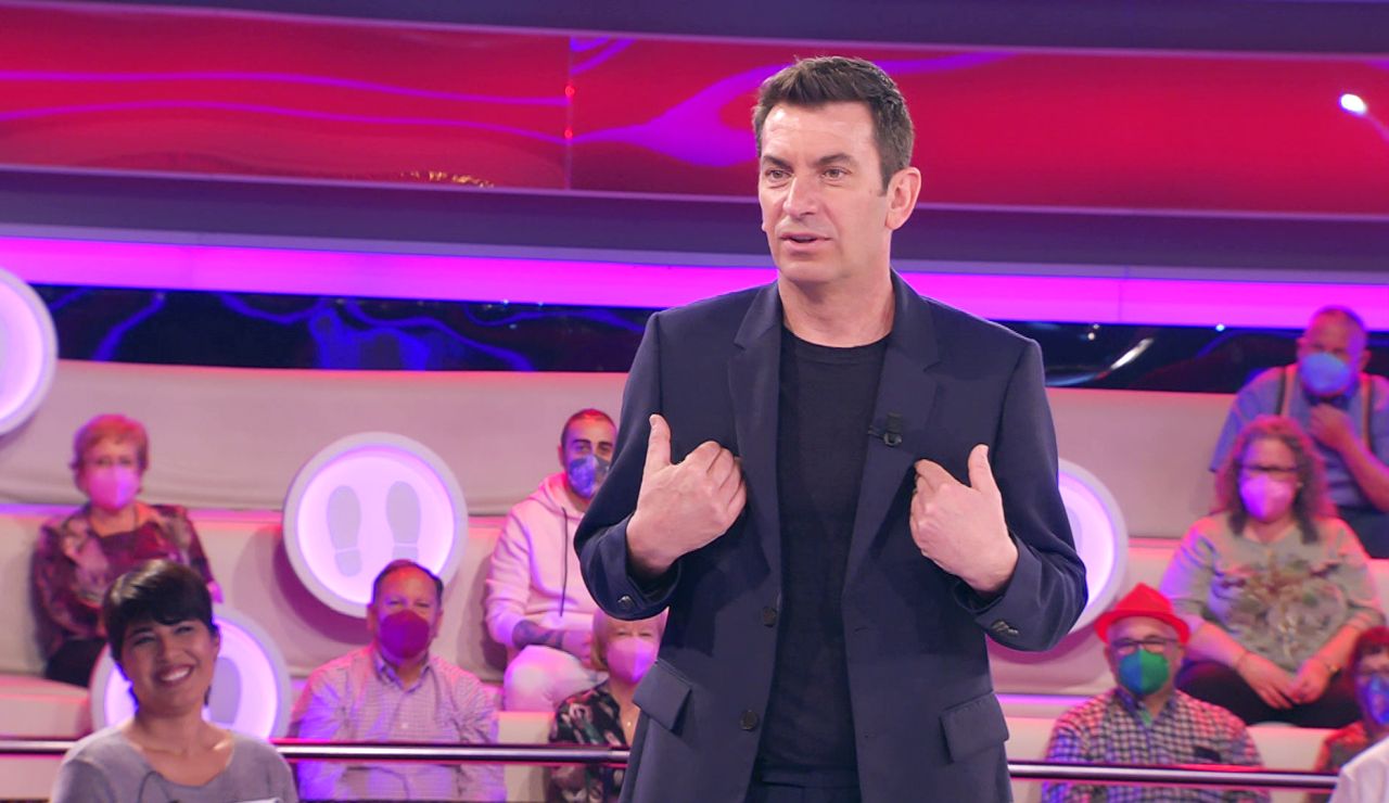 ¡Vaya chasco! El piropo frustrado de Arturo Valls a una concursante de ‘¡Ahora caigo!’ ¡Vaya chasco! El piropo frustrado de Arturo Valls a una concursante de ‘¡Ahora caigo!’