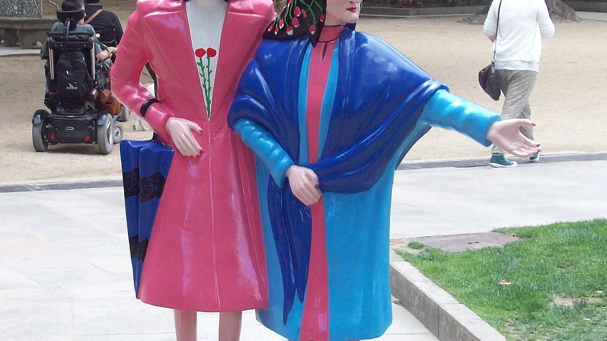 Estatuas de 'Las dos Marías' Estatuas de 'Las dos Marías'