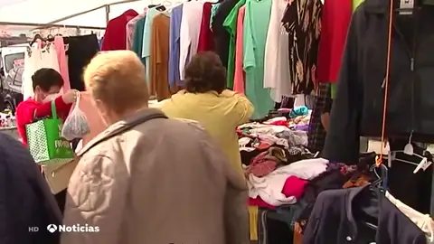 Aumentan los aforos de los mercadillos y regresan las atracciones de feria a Galicia Aumentan los aforos de los mercadillos y regresan las atracciones de feria a Galicia